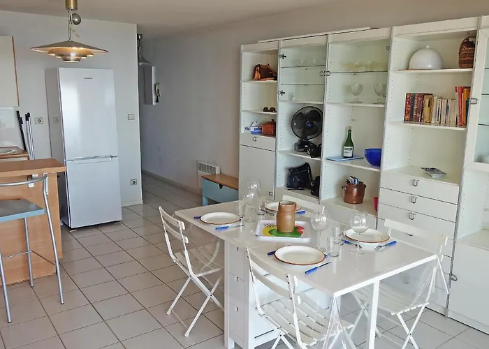 Artimon By Interhome Daire